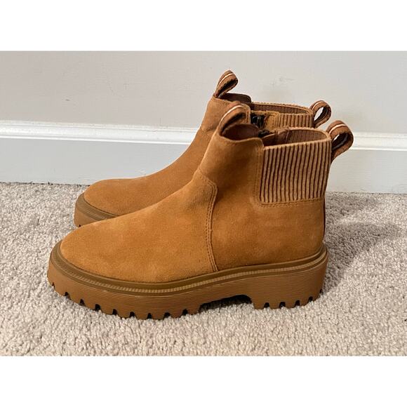 Madewell The Henry Suede Pull On Lugsole Ankle Boot Distant Sand Women's Size 6 - Picture 3 of 10